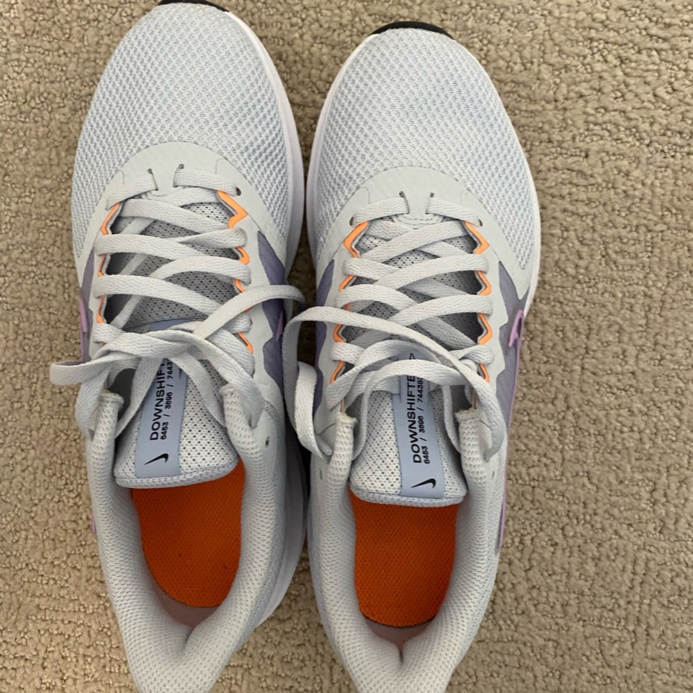 Nike Women’s Downshifter Sneakers - barely worn